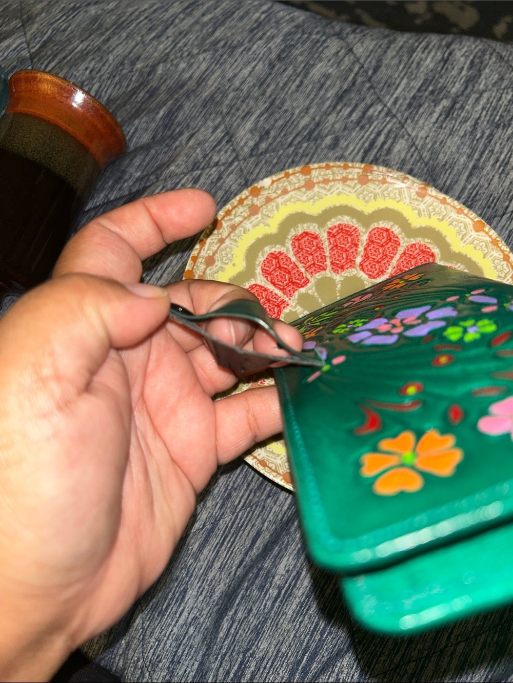 New green leather Hand-Painted Floral Green Wallet - Picture 14 of 16